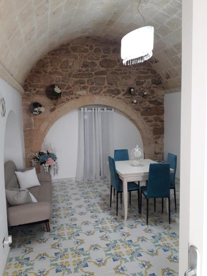 Casa Vacanze Vico Verona 7 أوريا المظهر الخارجي الصورة